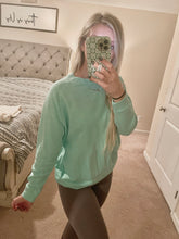 Load image into Gallery viewer, Pocket Crewneck in Mint
